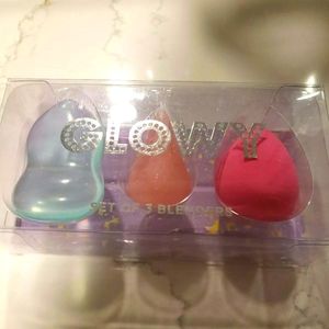 Glow makeup beauty blenders,new in package.